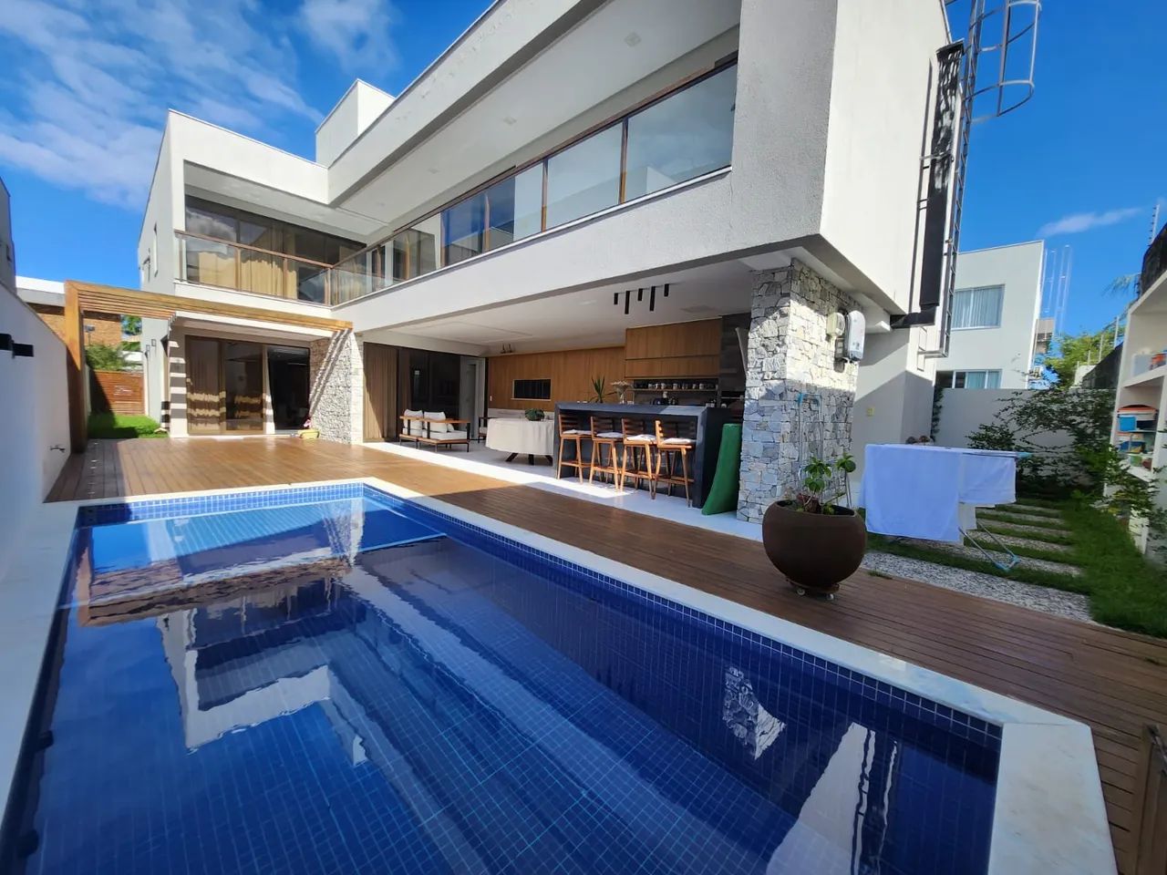 Alto padrão Porteira fechada energia solar!!