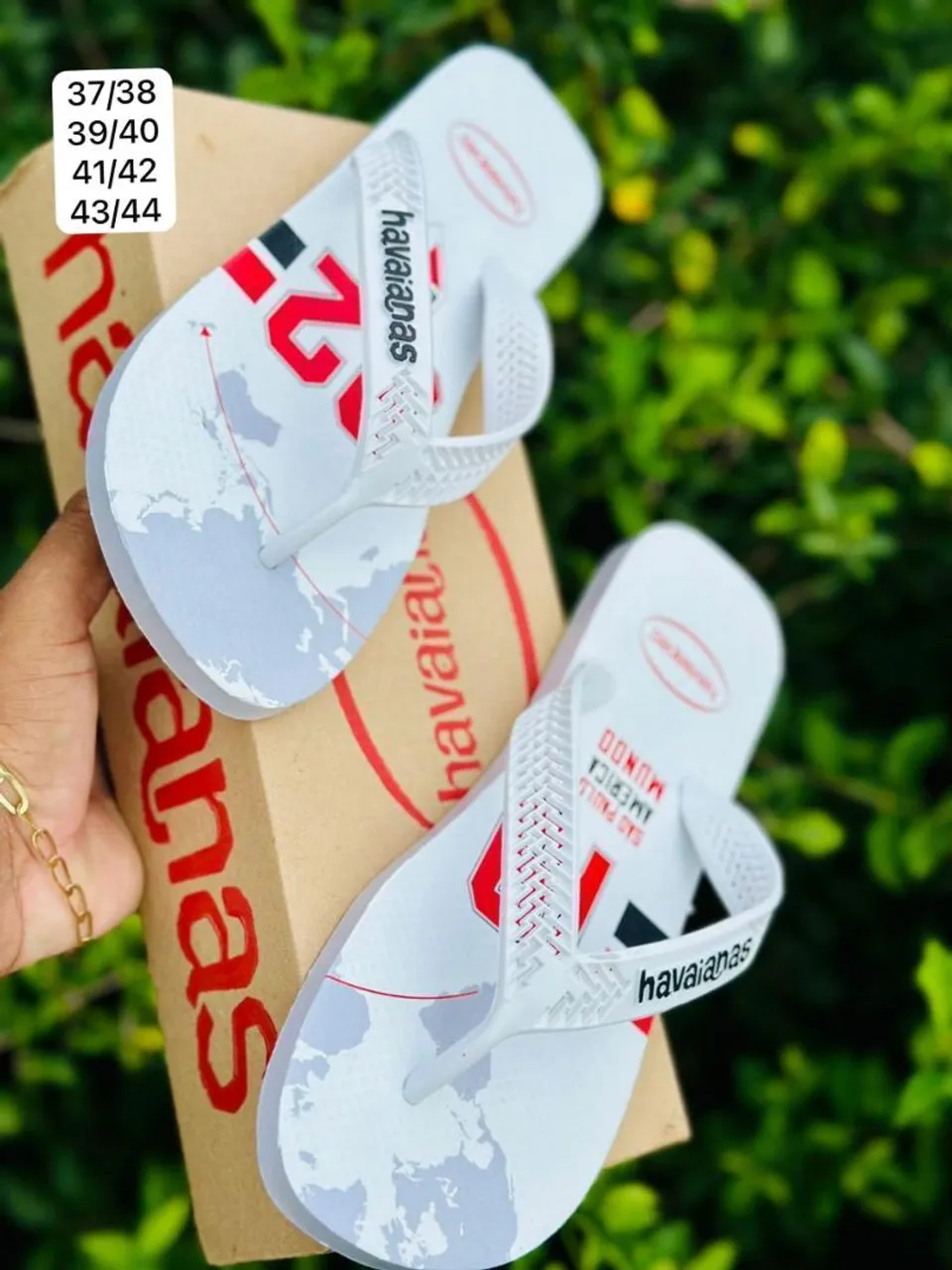 Chinelos Havaianas Branco com Detalhes