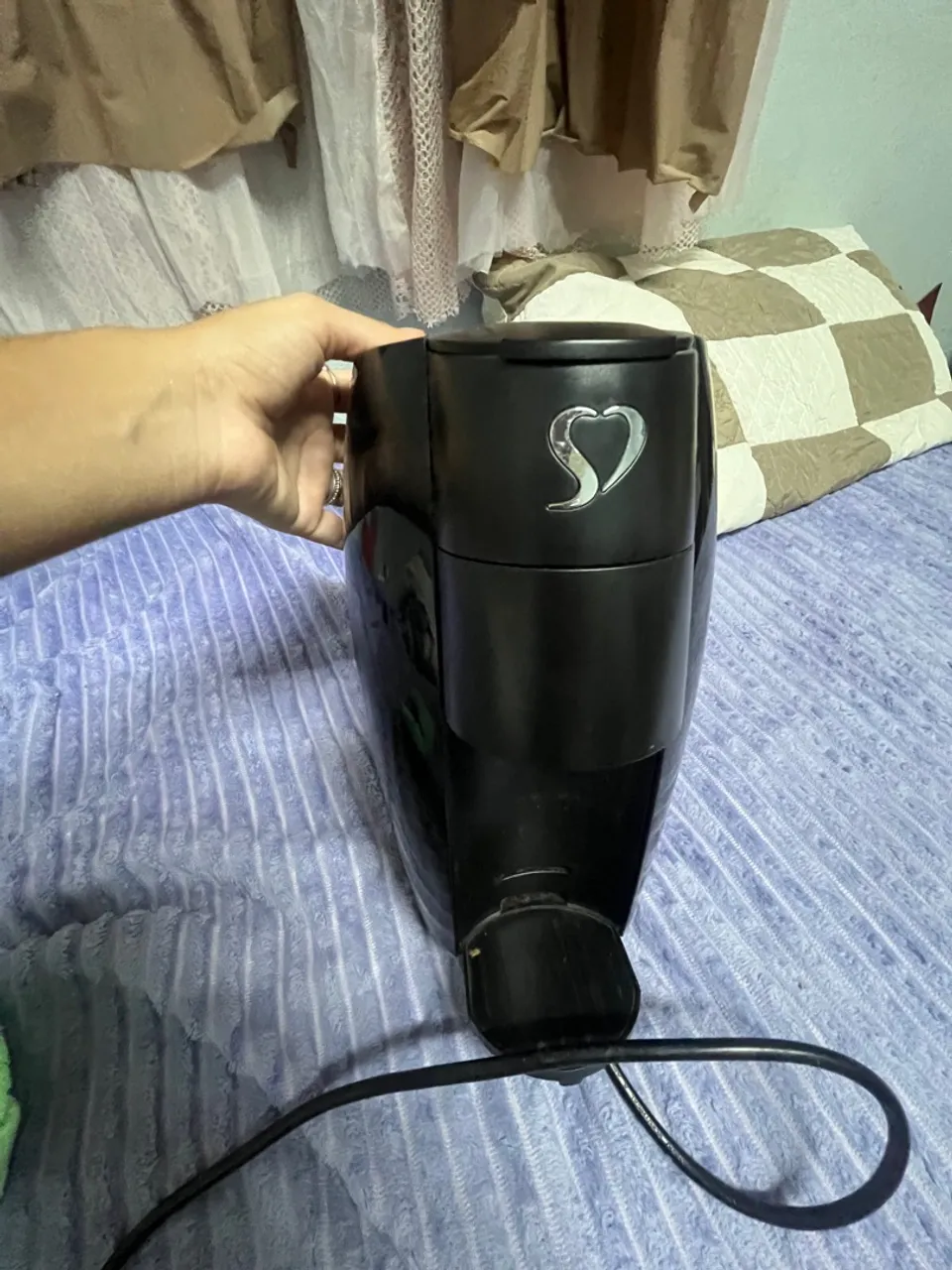 Cafeteira 3 corações- semi nova