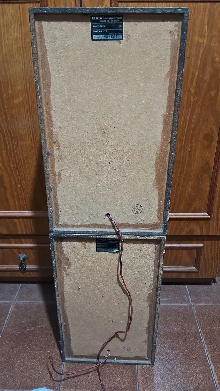 Caixas de Som Aiwa. - Foto 2