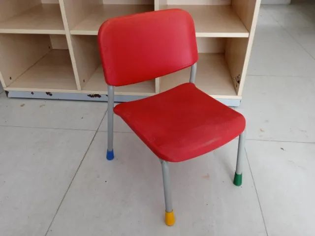 Cadeira infantil em Plástico / Aço Vermelho 51 cm x 32 cm x 40 cm