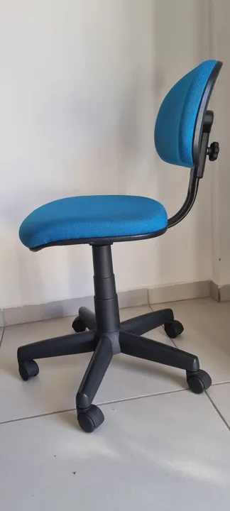 Cadeira Giratória Azul - Escritório/Home Office
