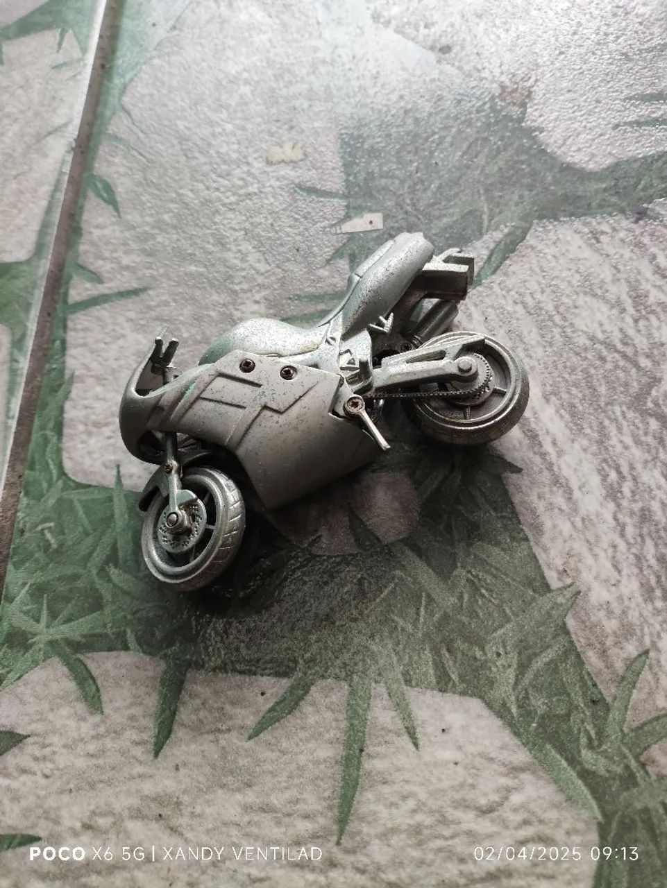 Motocicleta de Coleção em Metal - Foto 3