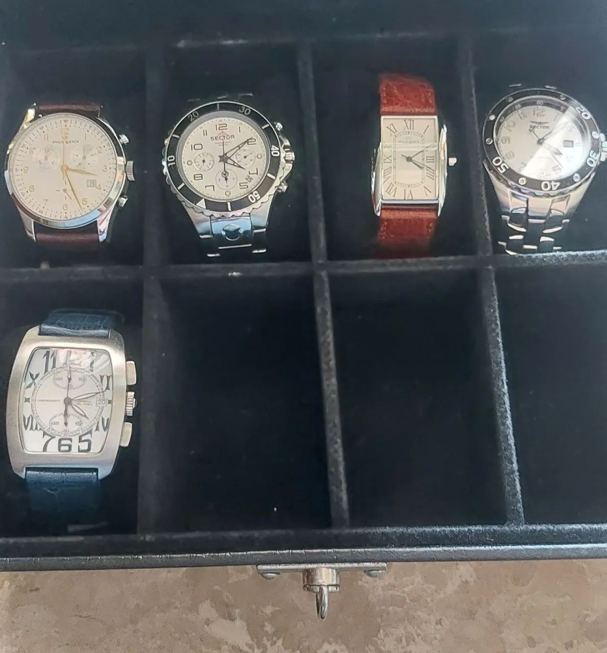  relógios de pulso cada