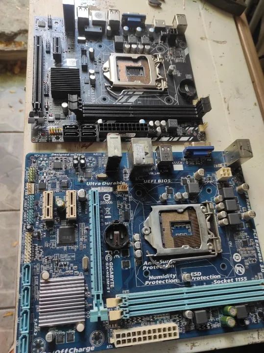 vendo placa maes H61soquete 1155   com defeito  35 reais  unidade - Foto 4