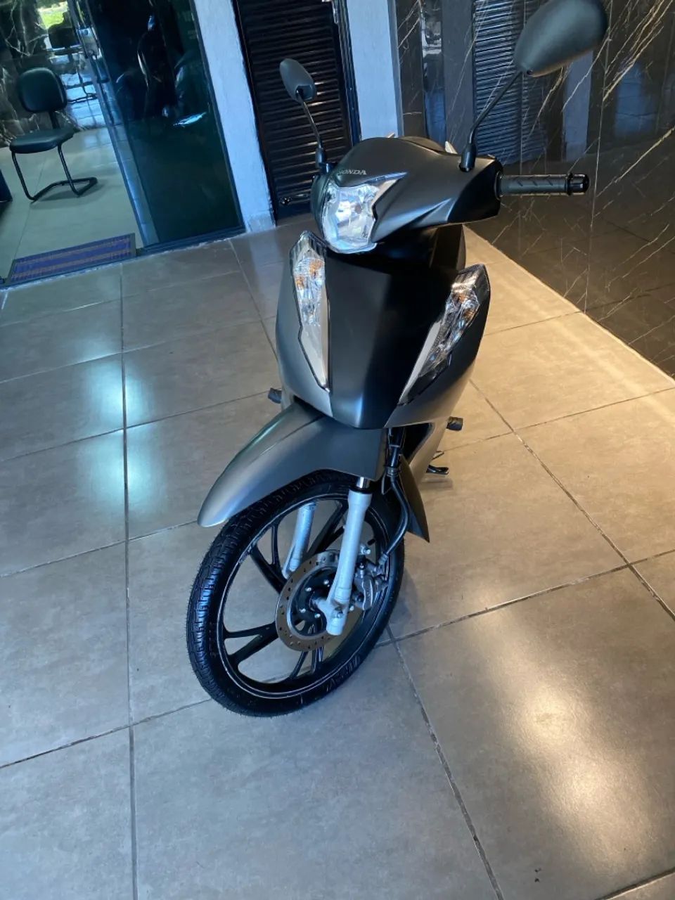 Honda Biz 125 ano 23/23  - Foto 3