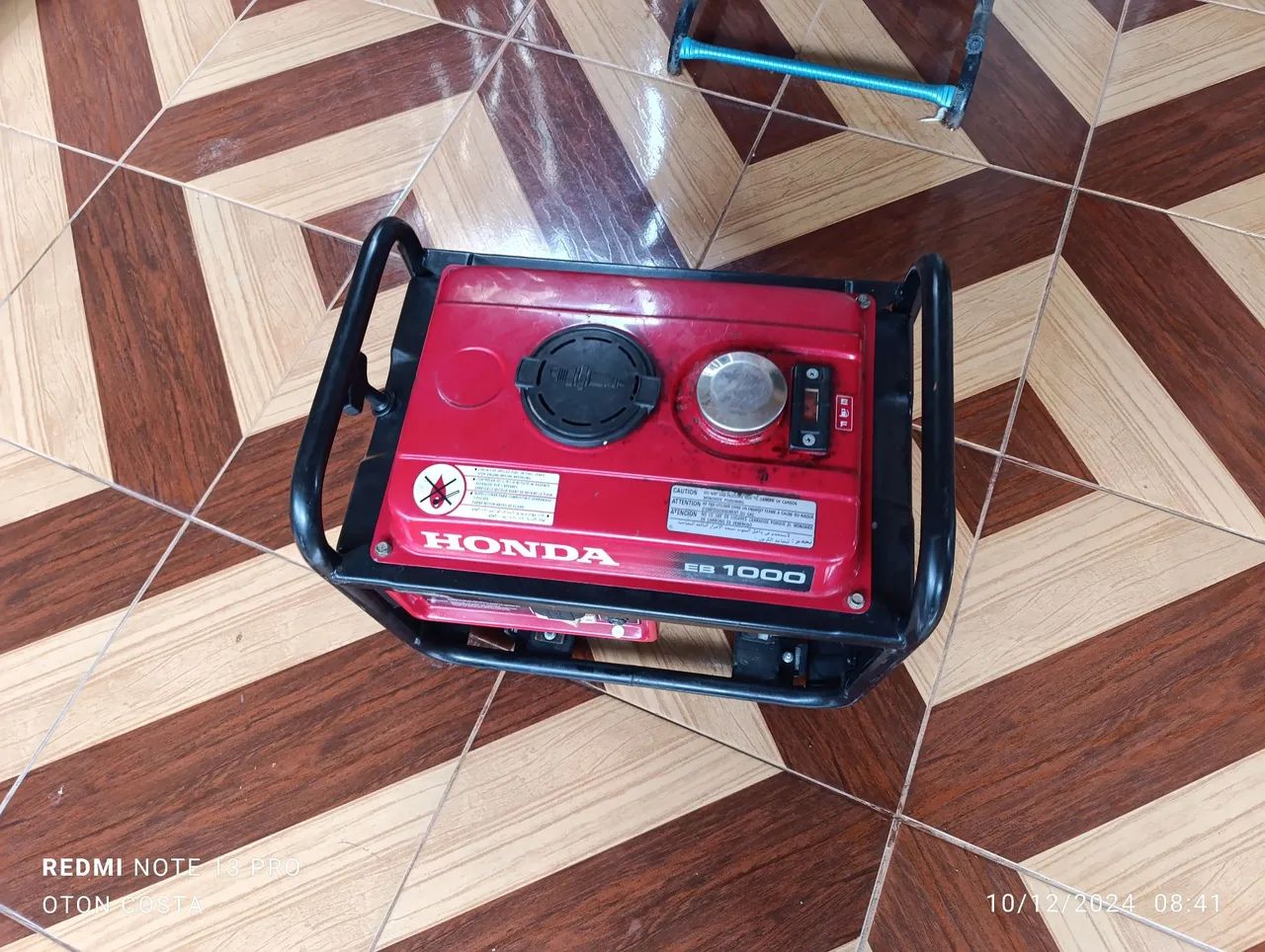 Gerador Honda EB 1000 220v - Foto 2