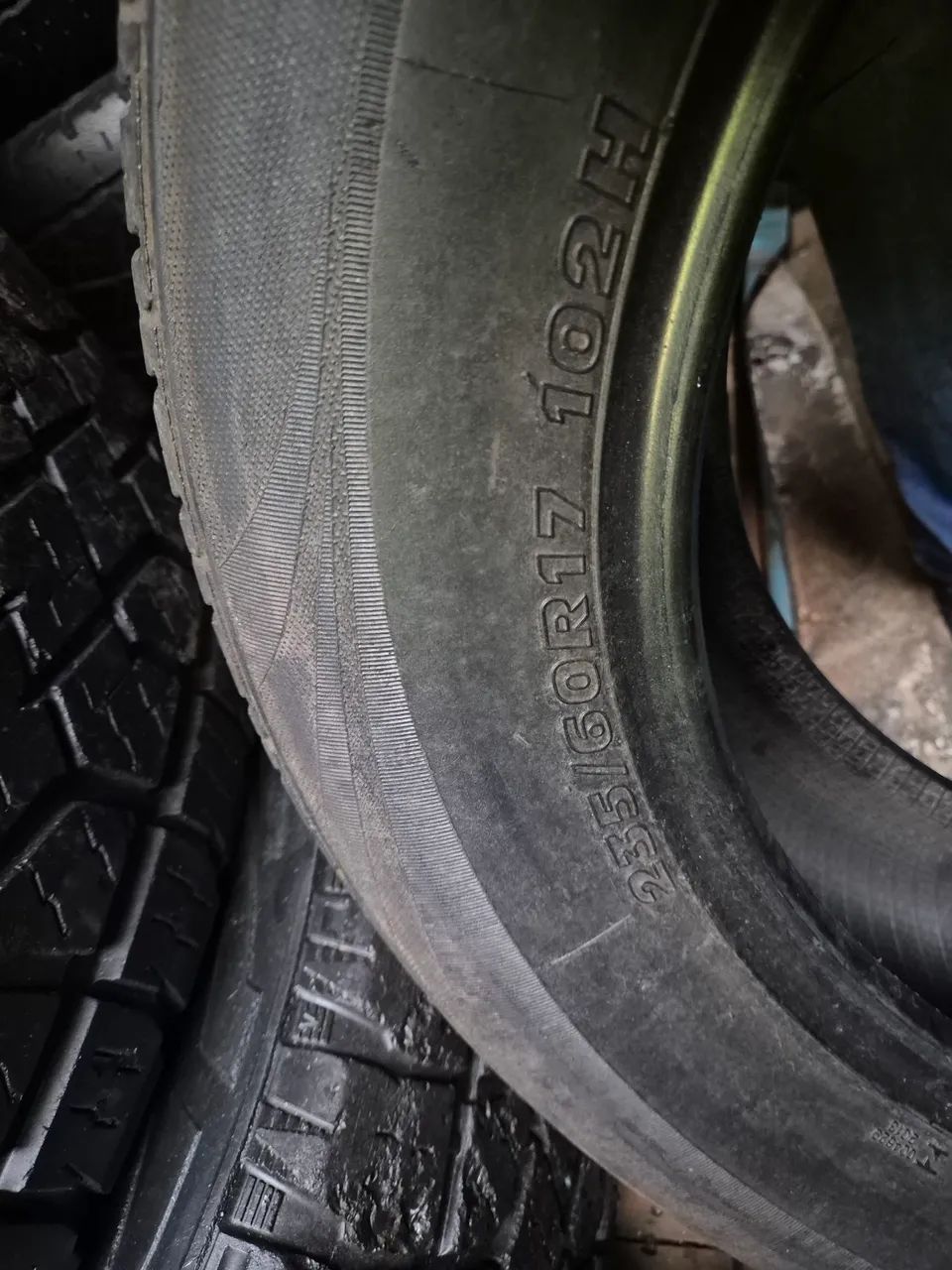 Par de pneus 235/60/17 Kumho - Foto 2