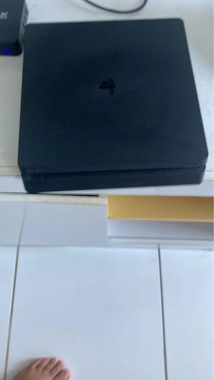 PS4 Slim - Console de última geração