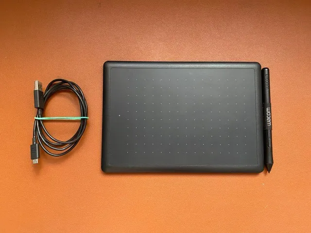 Mesa digitalizadora Wacom Tablet One (pouco usada)