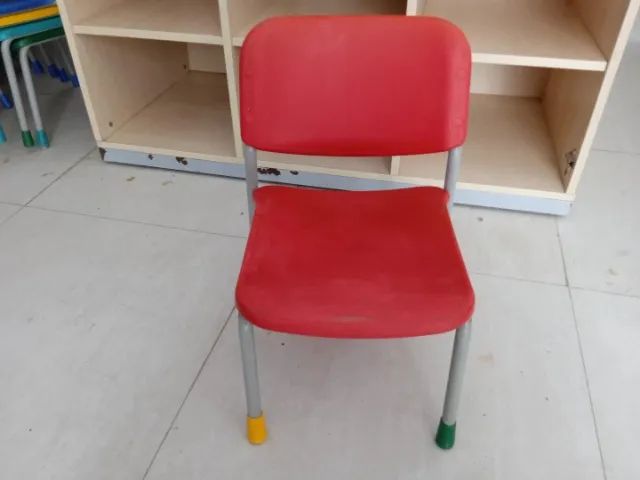 Cadeira infantil em Plástico / Aço Vermelho 51 cm x 32 cm x 40 cm - Foto 2