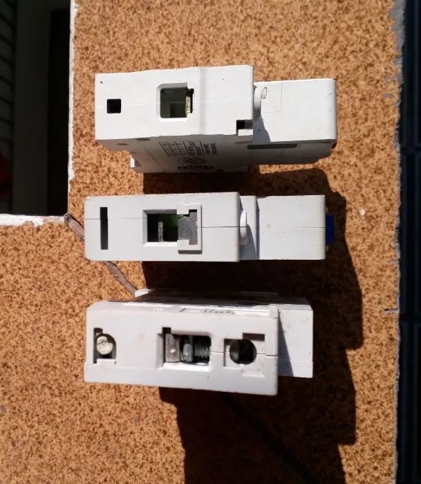 3 Disjuntores Elétricos FAVOR LER A DESCRIÇÃO! - Foto 5
