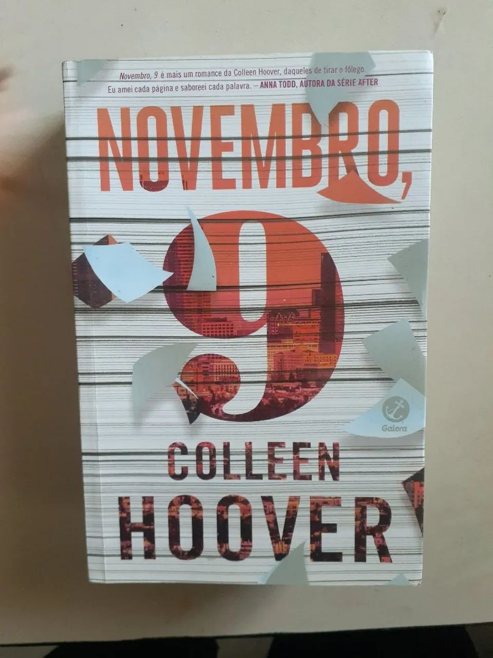 Livros Colleen Hoover - 3 livros por R$ 50. - Foto 3