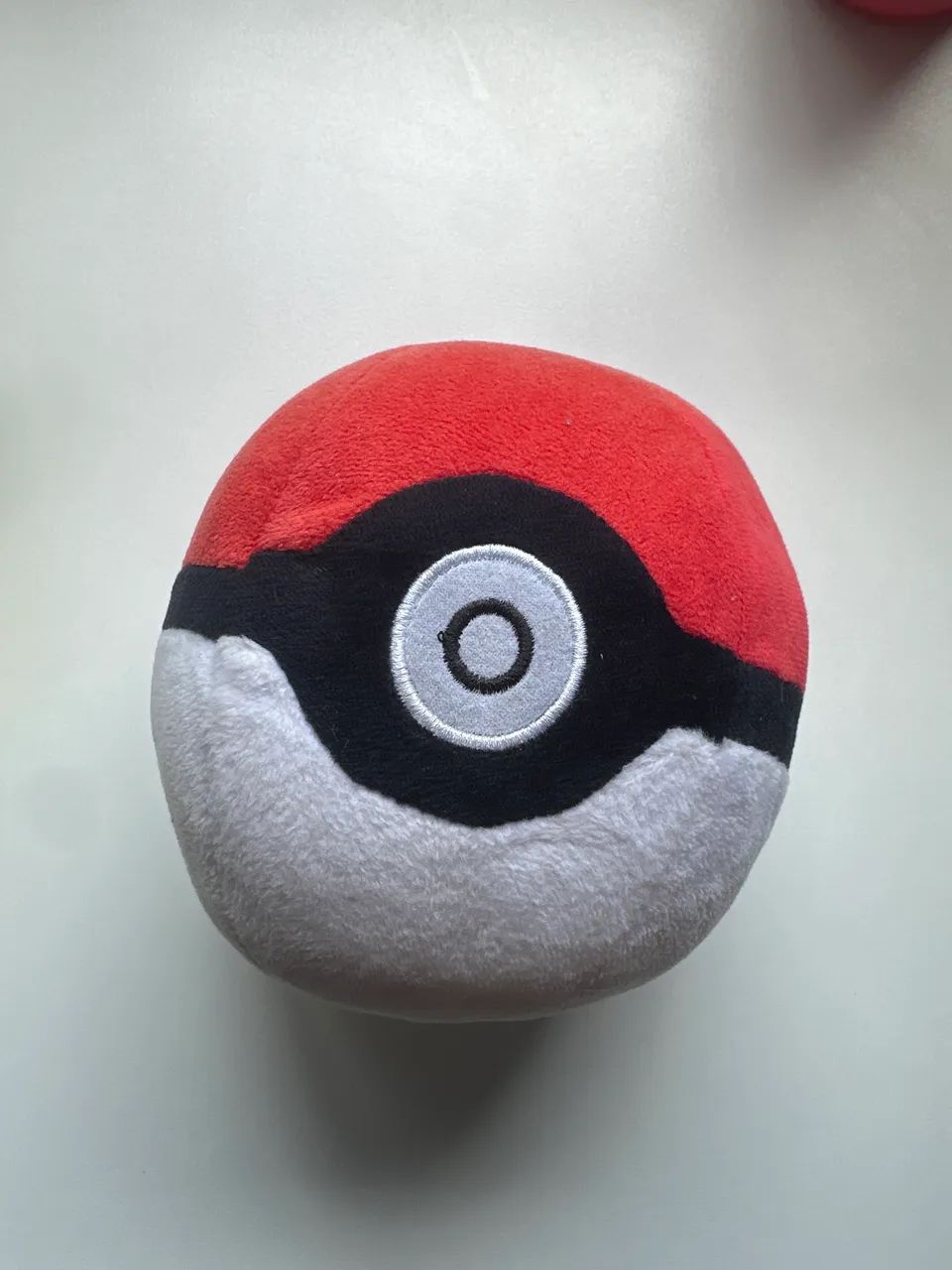 Pelúcias Pikachu e Pokebola ( Pokémon  - Foto 4