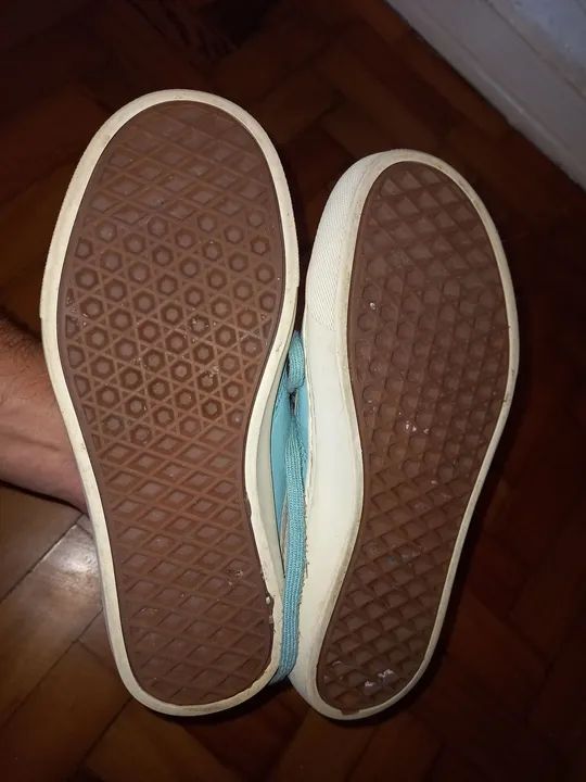Tênis Vans tamanho 36 forma normal usada - Foto 3