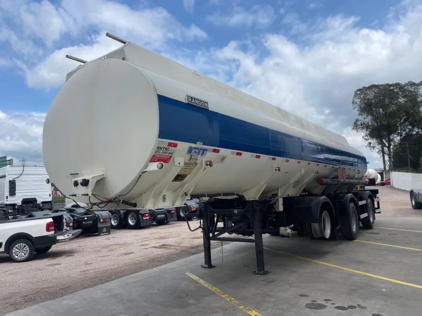 TANQUE RANDON VANDERLEIA 35 MIL LITROS ANO 15. - Foto 3