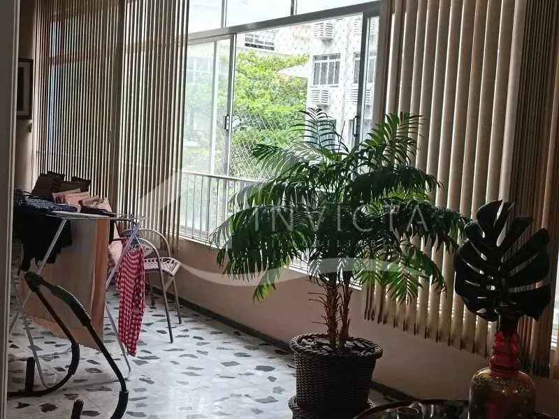 IMPERDIVEL APARTAMENTO NO CORACAO DE COPACABANA