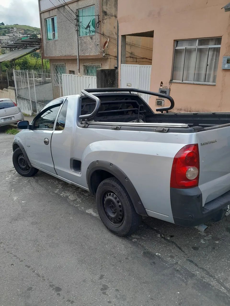 Faço pequenos fretes e carretos, preço a combinar 