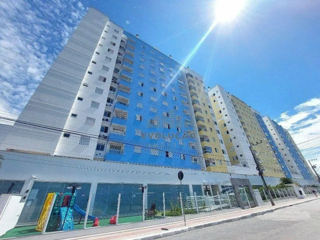 Lindo Apto 02 Dorms com Suíte - Areias - São José/SC