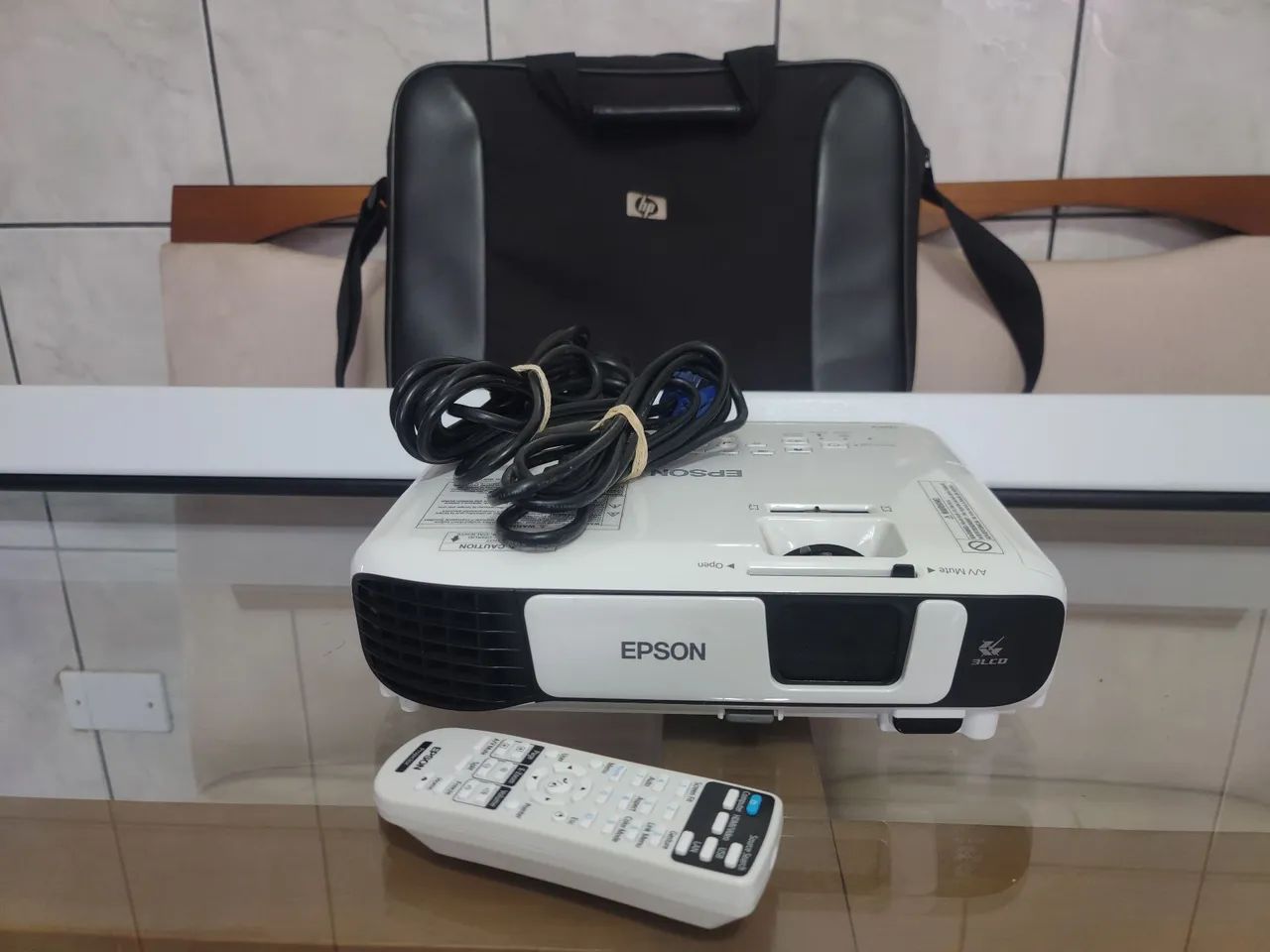 Projetor EPSON PowerLite X41+ Tela elétrica de projeção