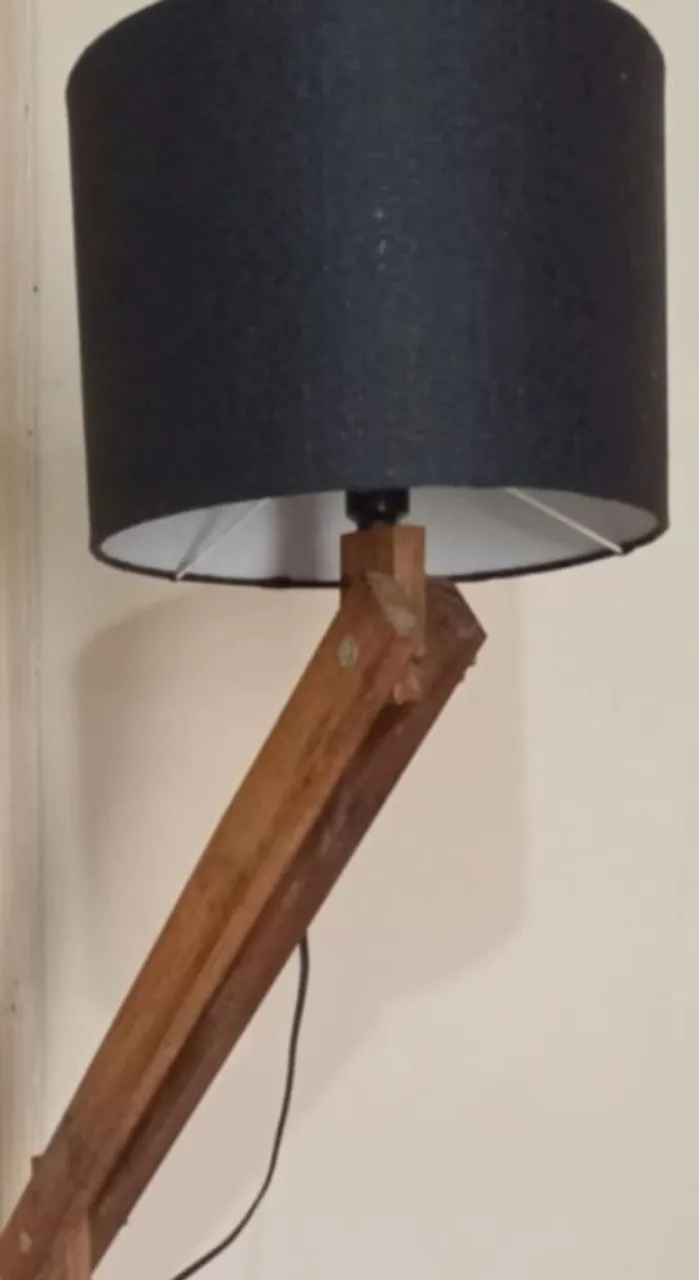 Luminaria de chao 180cm altura linda articulada está 386 queeo 250 *
