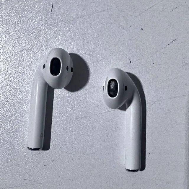 Apple AirPods 2 - Fones In-ear Branco Sem Fio (Usado) - Foto 3