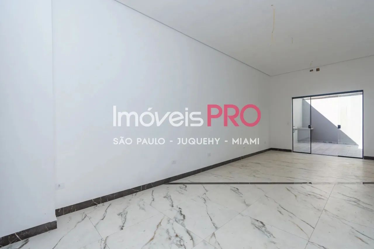 SOBRADO RESIDENCIAL, 165 M², 2 VAGAS PARA AUTOS, QUINTAL, CHURRASQUEIRA, Chácara Inglesa