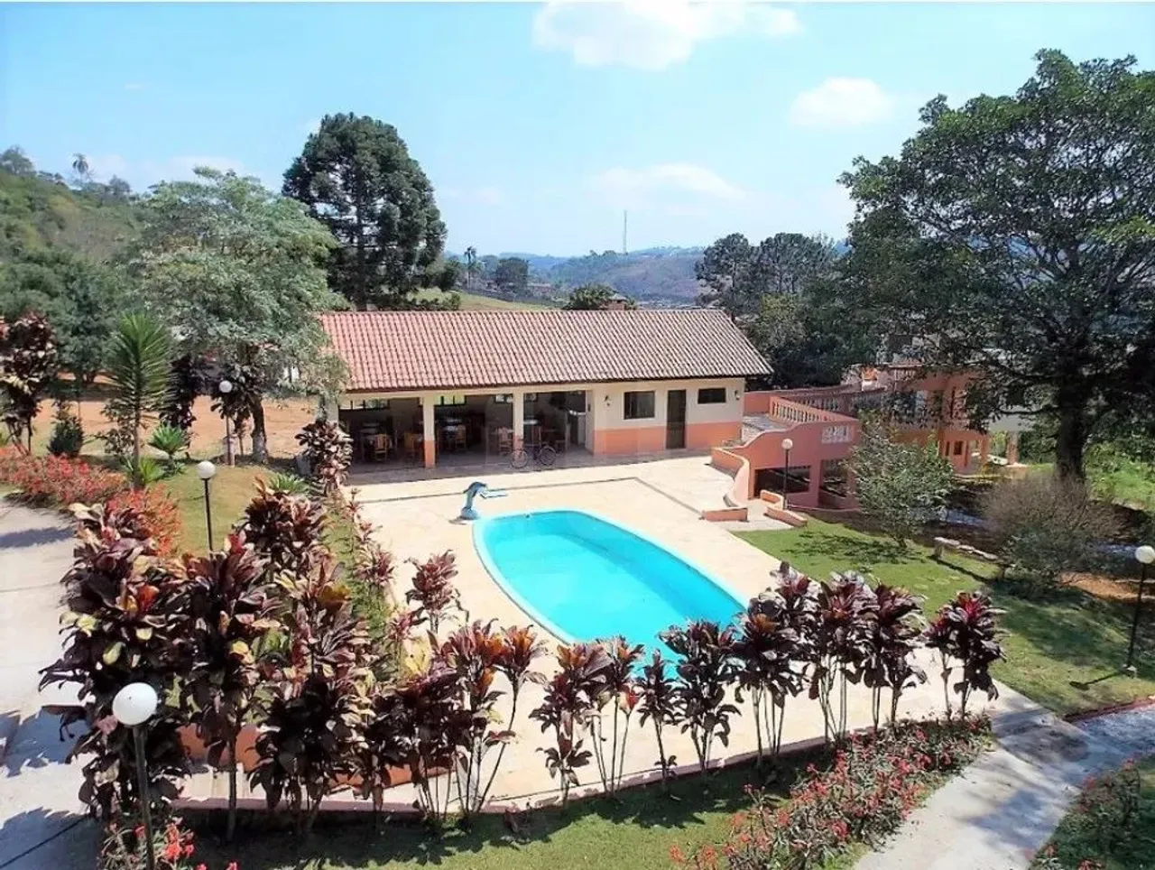 Casa para Locação com Piscina em Cotia