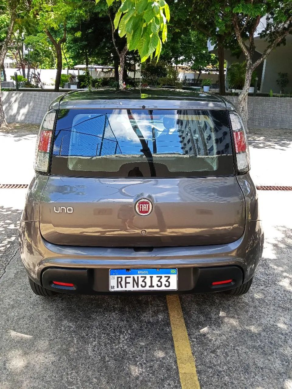 Fiat Uno Attractive 1.0 2021 ( Cinza ) com Kit Multimídia!!!! - Foto 2