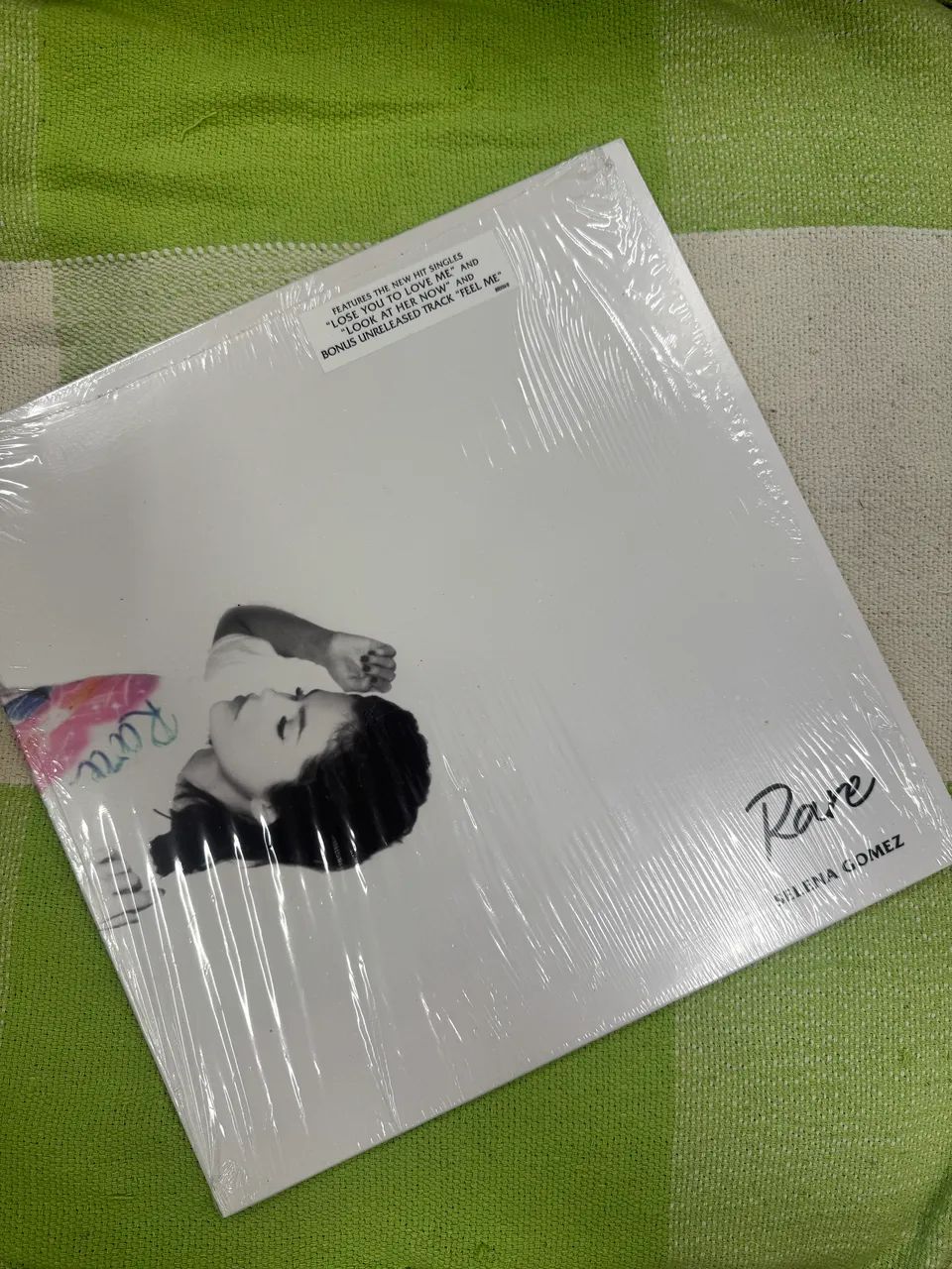 SELENA GOMEZ - RARE (VINIL/LP)