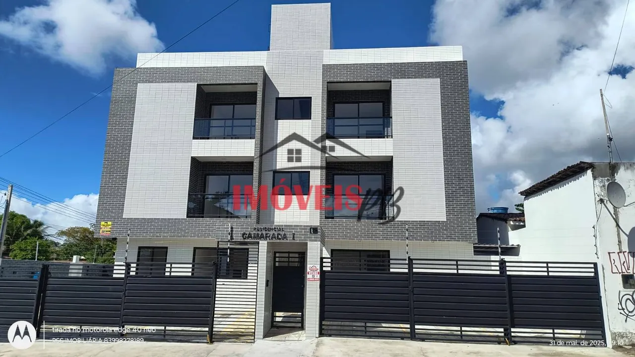 Apartamento no Valentina  com área de lazer.