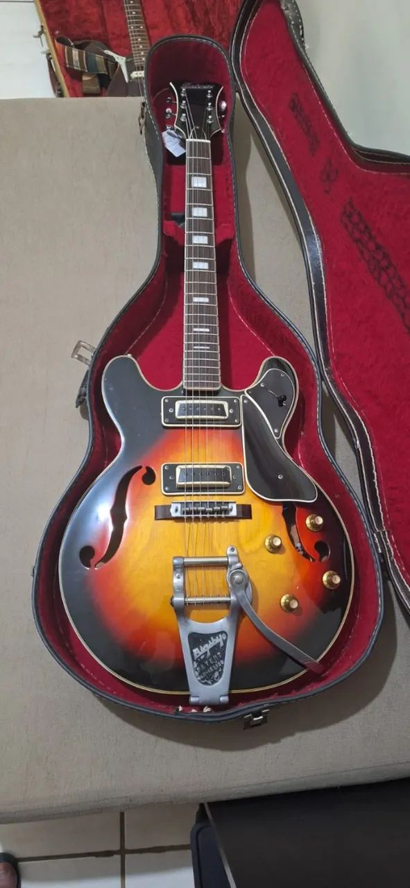 Guitarra  Univox Coily 1965/1970 - Japonesa c/ Bigsby - Foto 3