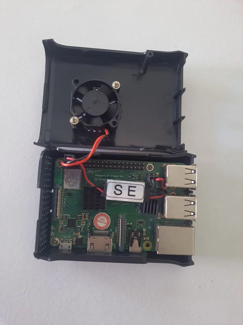 Raspberry Pi 3 Model B+ com Cooler