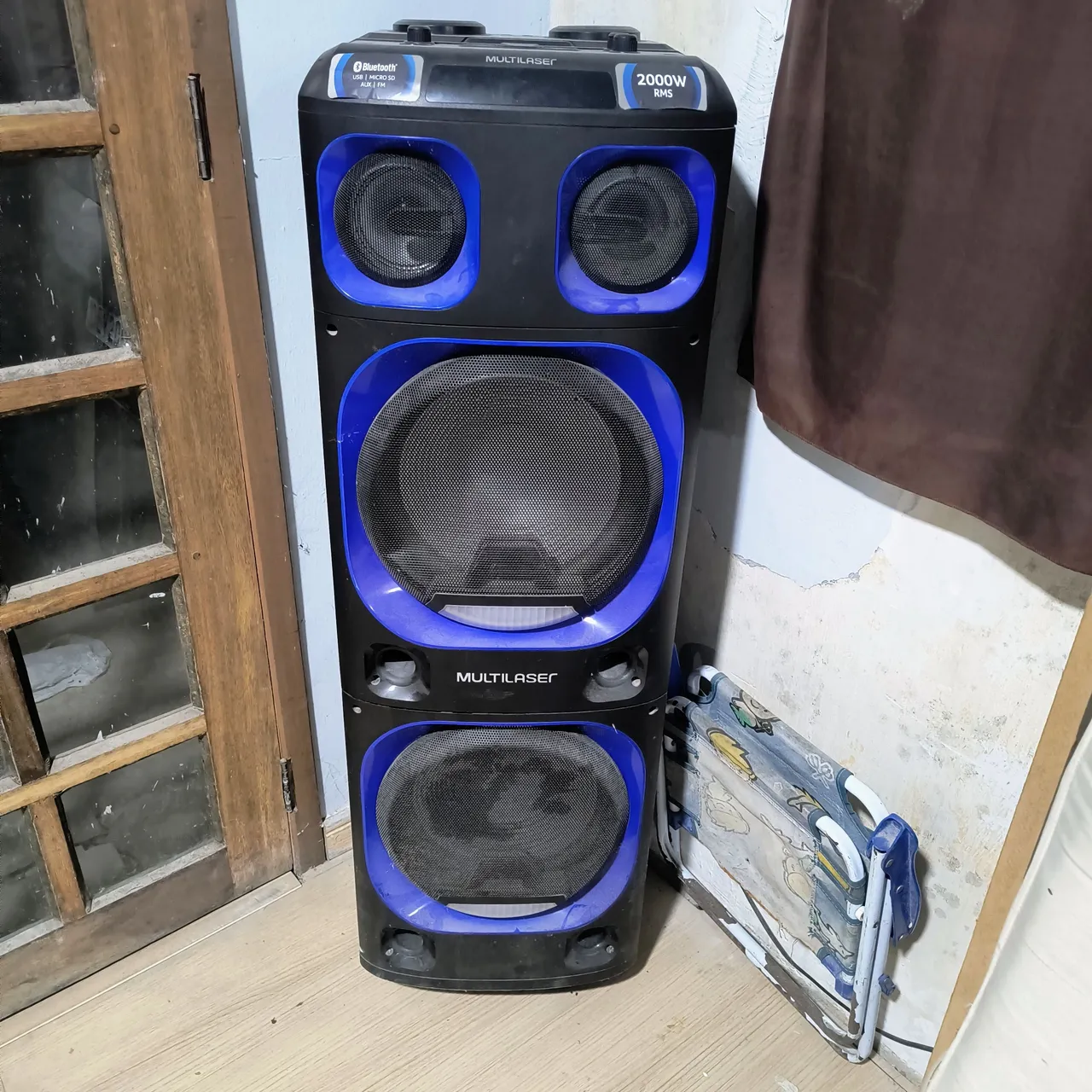 Caixa de Som Multilaser 2000W RMS Bluetooth