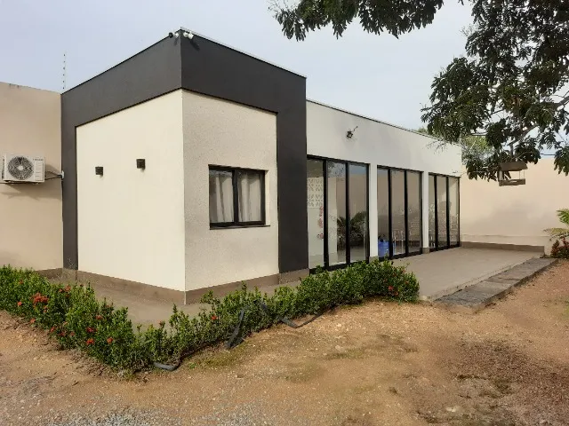 Charme e natureza - Terreno de 530m2 com casa em Chapada - *