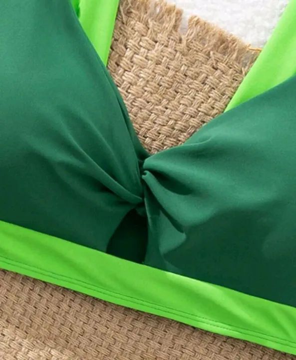 Biquíni Verde com Detalhes em Verde Claro - Foto 2