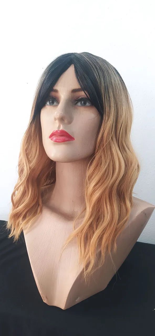 Peruca loira ondulada - Foto 4
