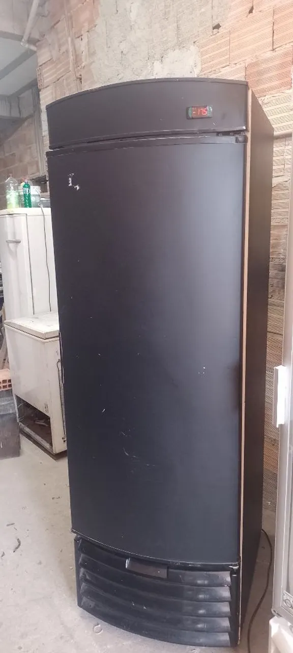 Vendo freezer vertical metalfrio 550L (para congelamento) LEIA O ANÚNCIO