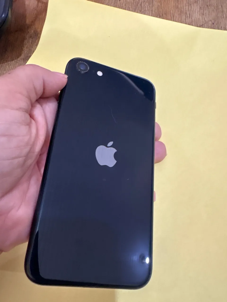 Vende-se IPhone SE 2 geração