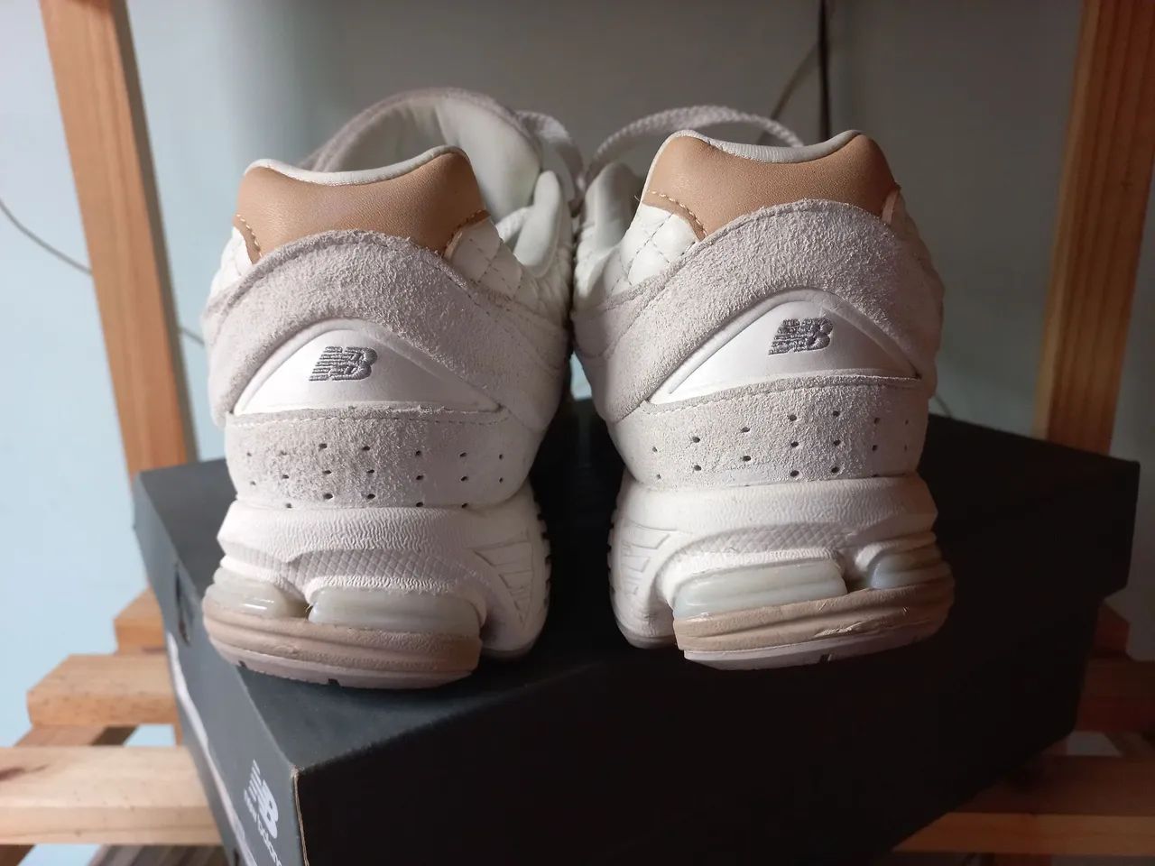 Tênis New Balance 2002r  - Foto 4