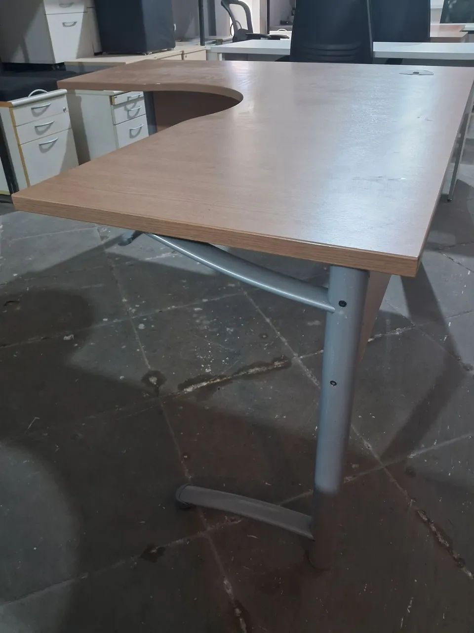Mesa em L Amadeirada - Foto 2