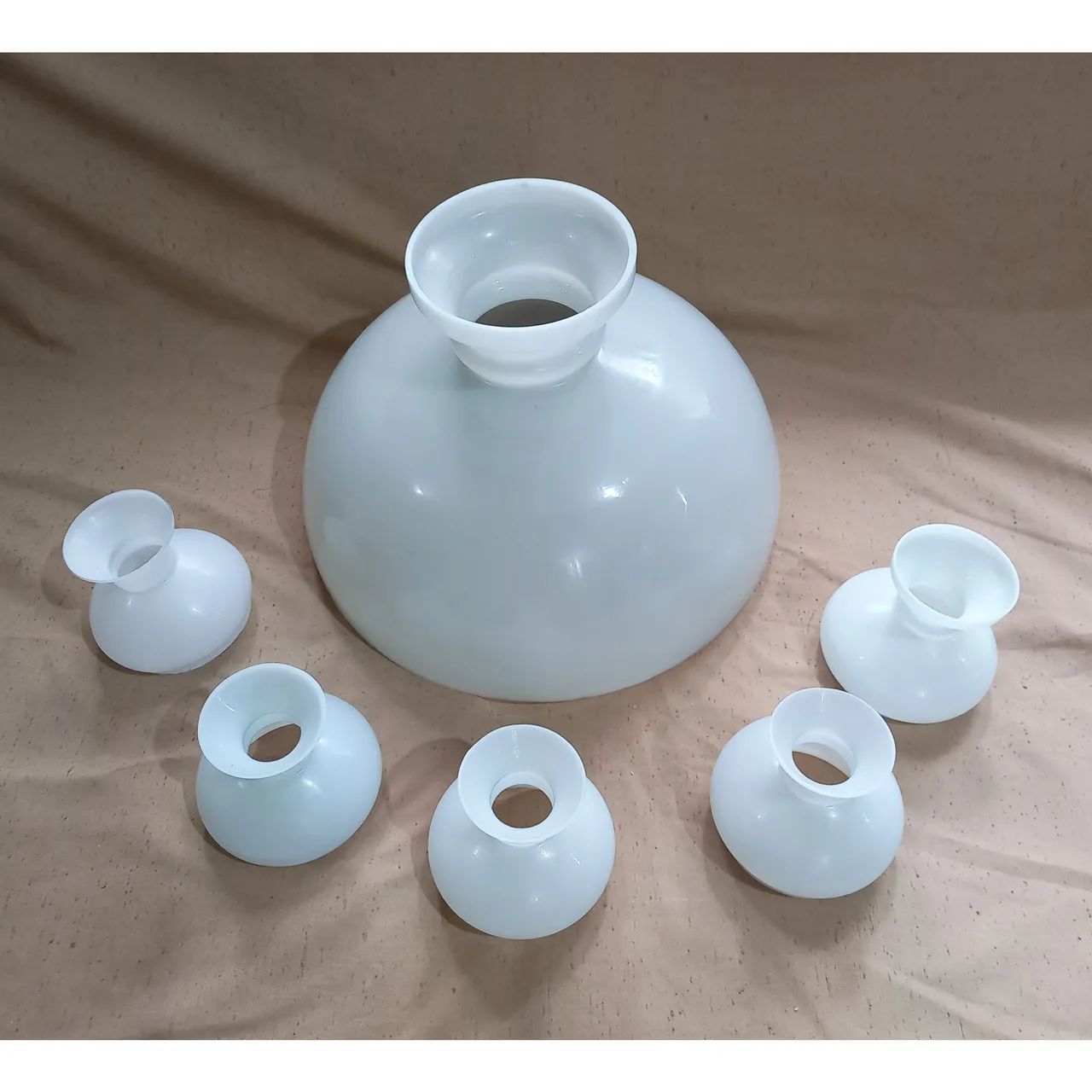 Cúpulas para lustres. Conjunto com 6 peças.