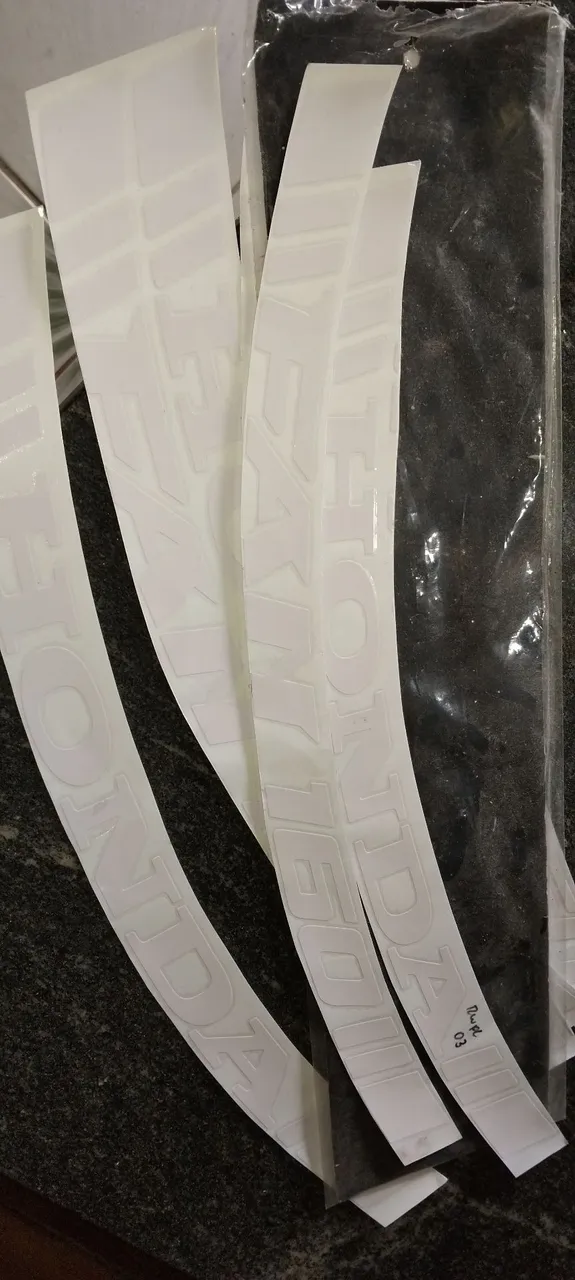Adesivos Honda para rodas de moto