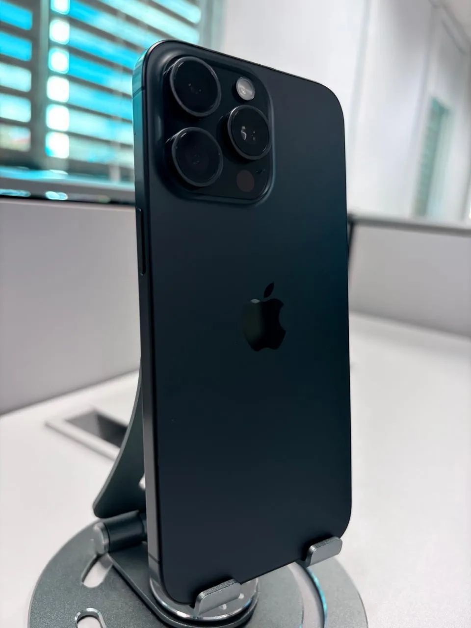 iPhone 15 Pro Max 512GB Preto - Completo - Celulares e Smartphones