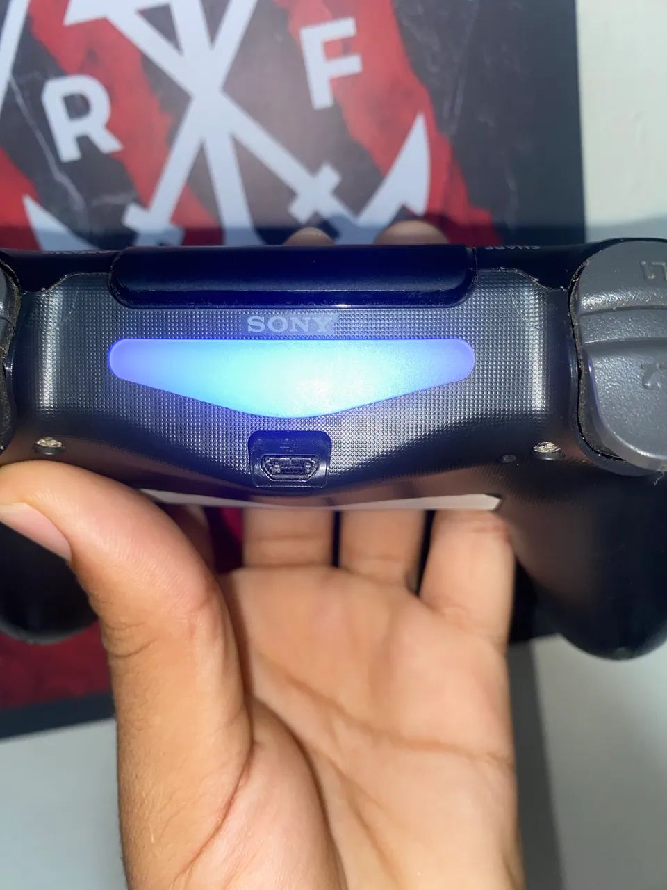 ?Controle PS4 com defeito no X - leve.64303752764289122