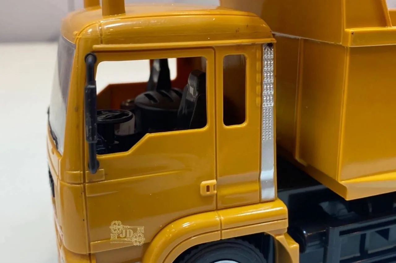 Caminhão controle remoto com basculante criança diversão - Foto 3