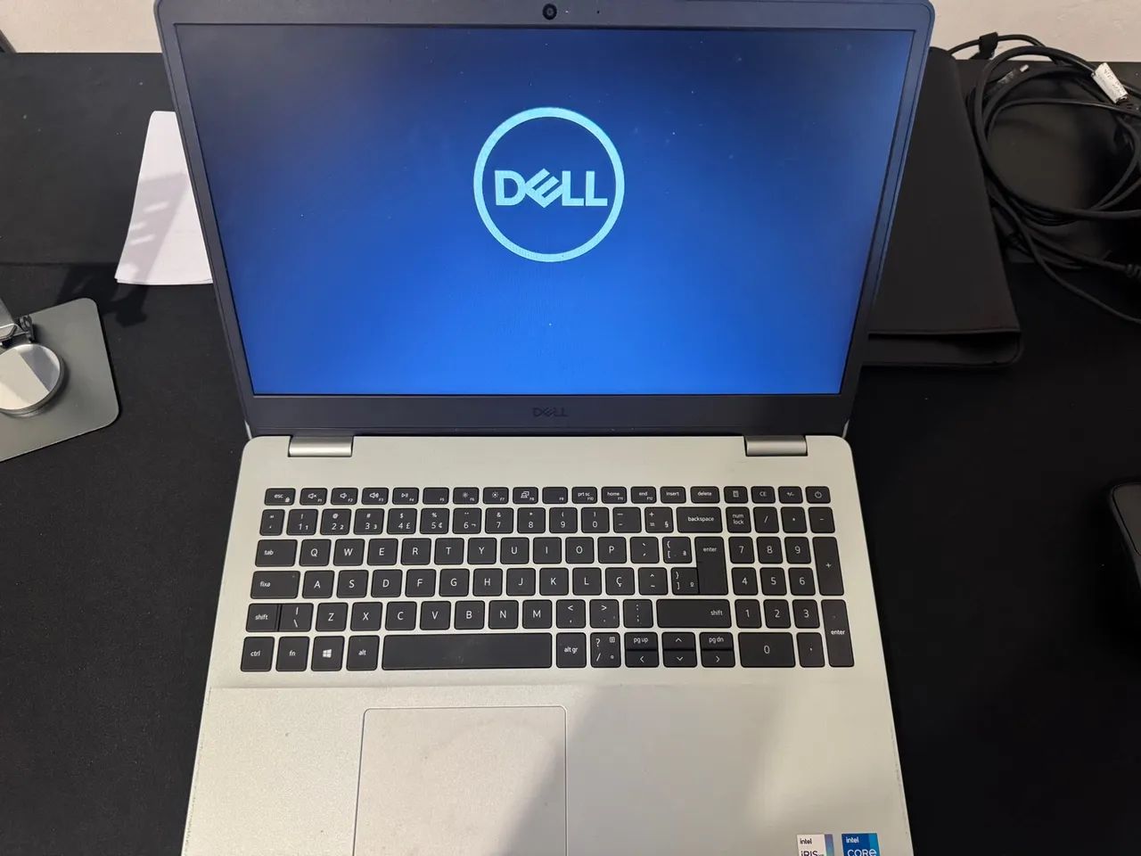 Notebook Dell - i5 11ª geração - placa de vídeo integrada - 8g ram - 256 SSD
