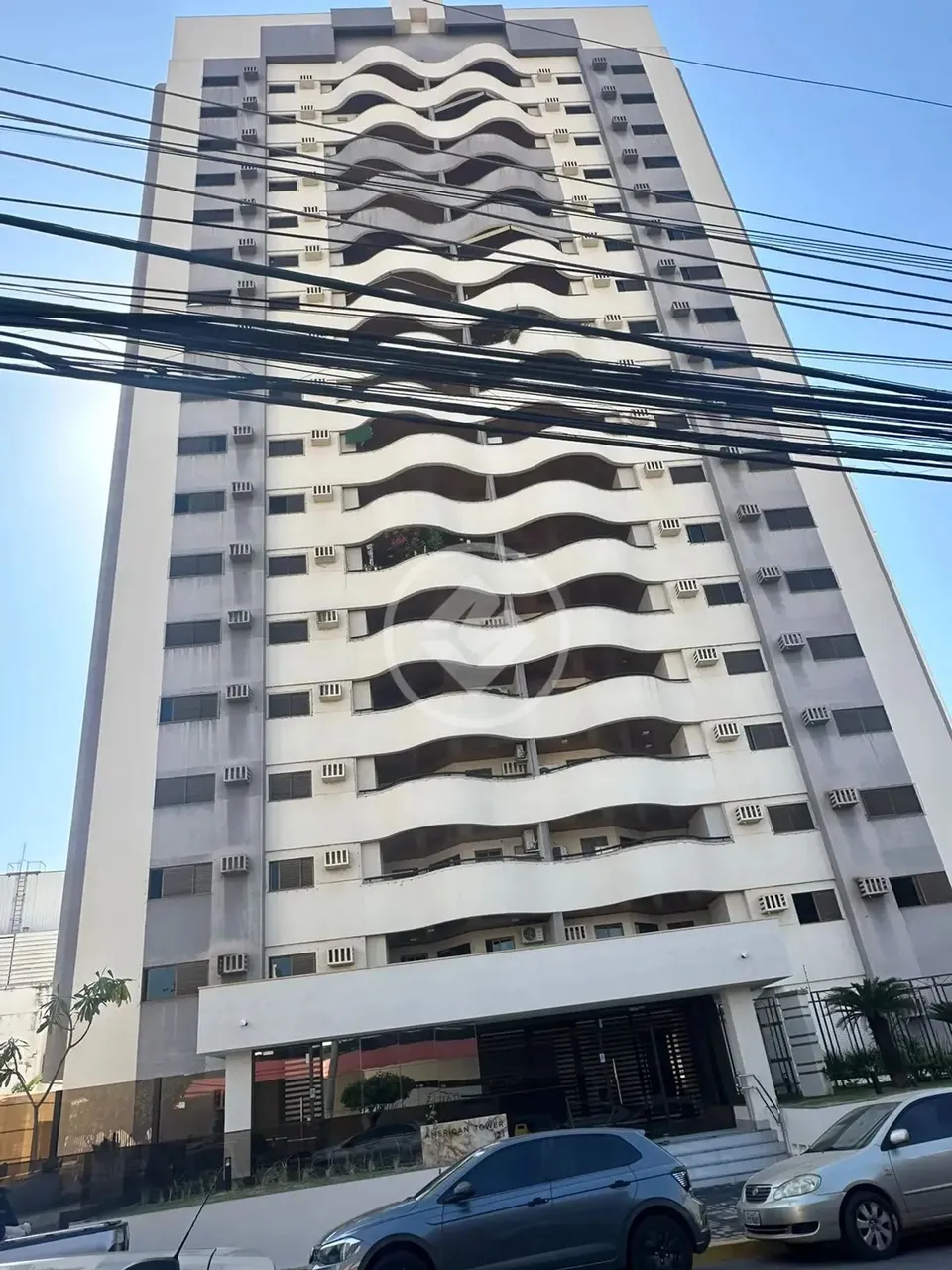 Apartamento Edifício American Tower, 4 quartos s/ 1 suíte, Sacada com churrasqueira, 2 vag