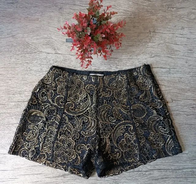Shorts em renda preta e dourada - Foto 5