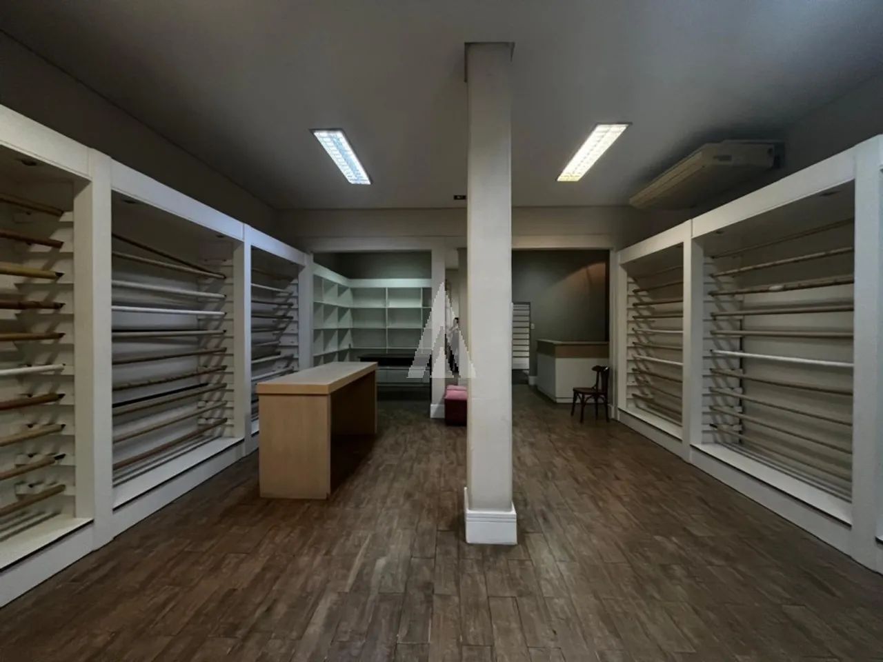 Loja para alugar por R$ 10500.00, 418.20 m2 - CENTRO - JOINVILLE/SC - Foto 4